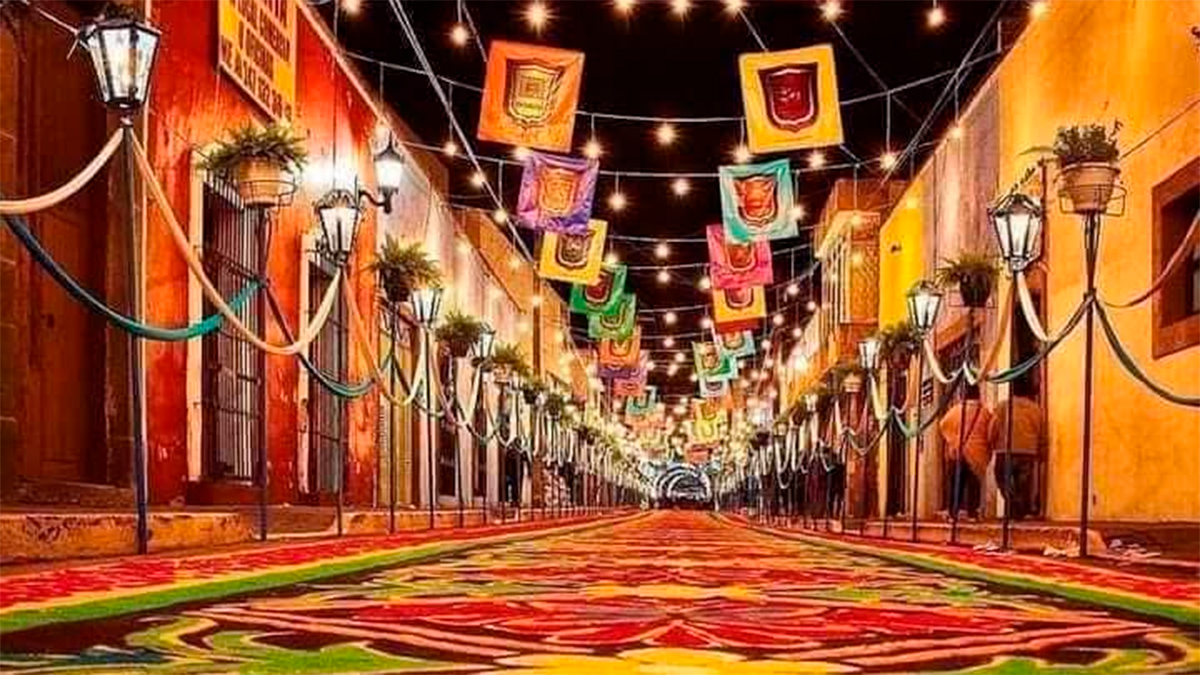 Tapetes, volcanes y títeres: Huamantla apuesta por un turismo cultural completo