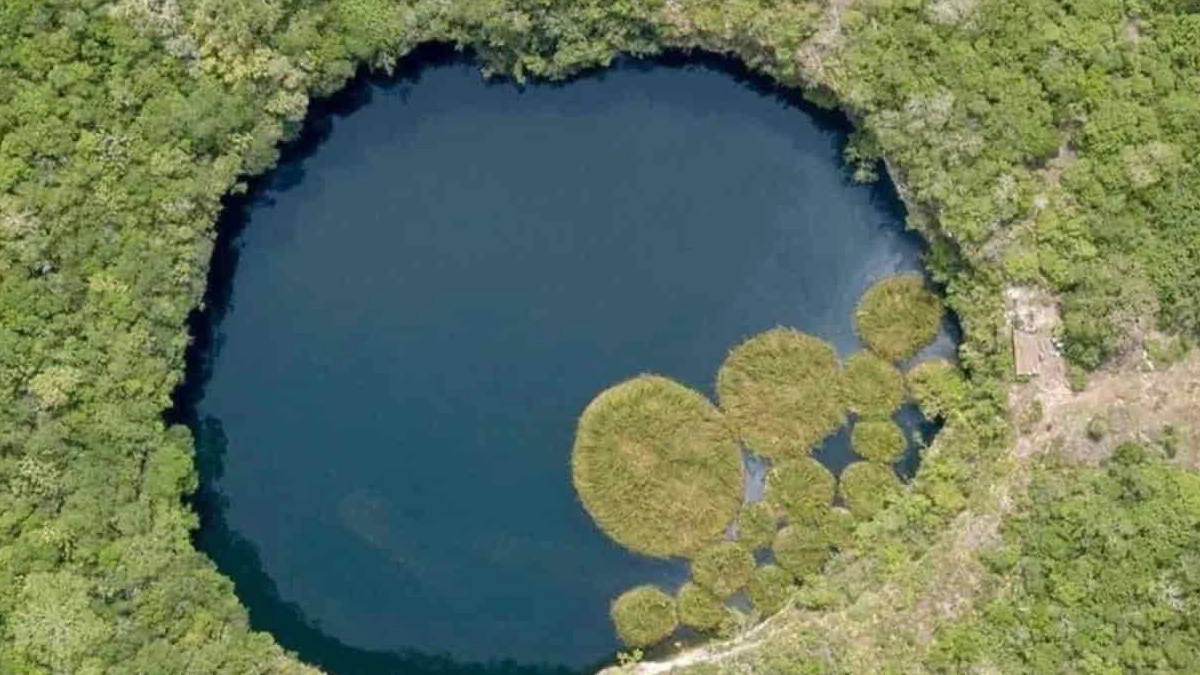 El Zacatón, el impresionante cenote de Aldama que guarda un mundo bajo tierra